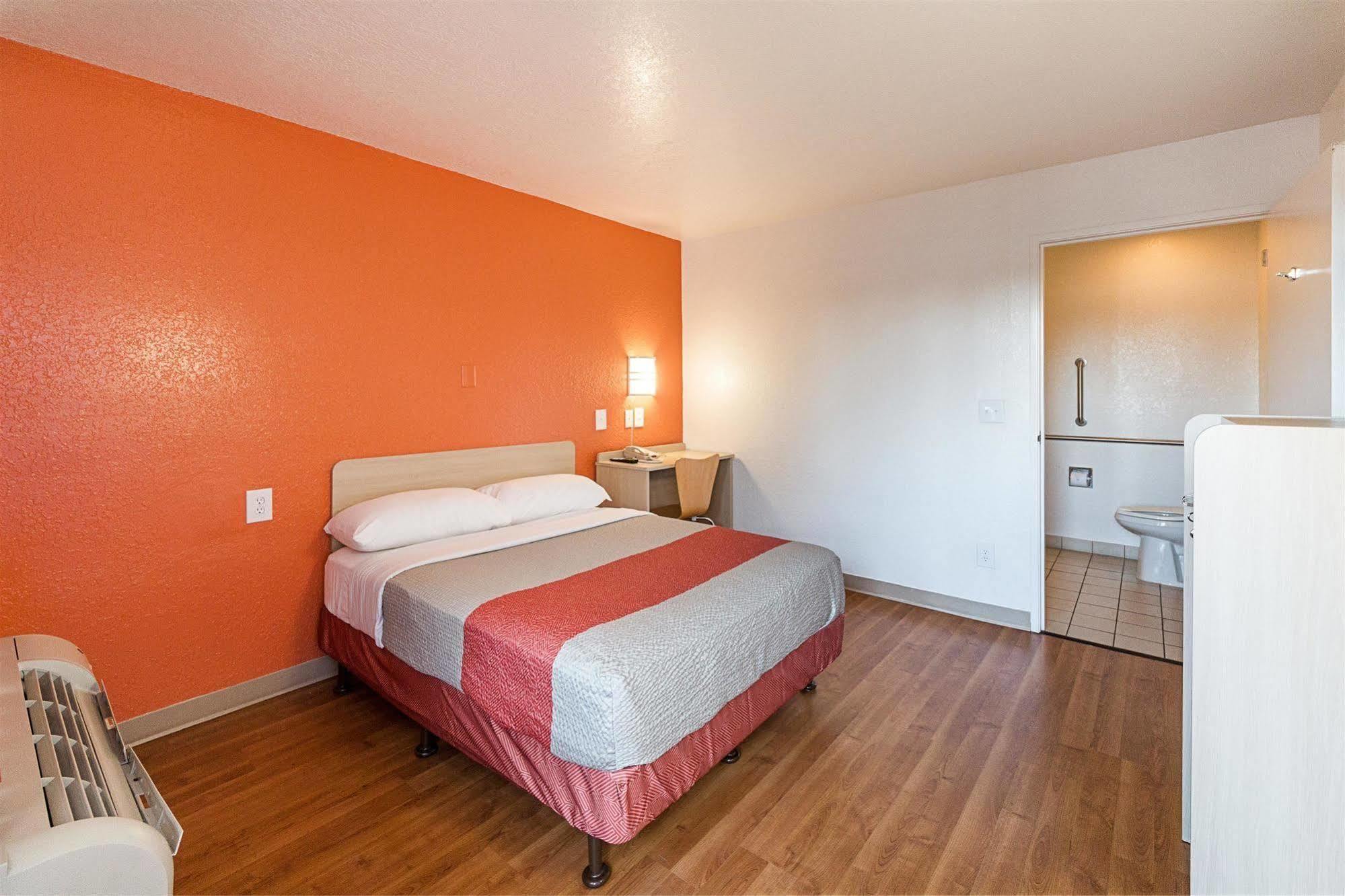 Motel 6-Mcallen, Tx Eksteriør bilde