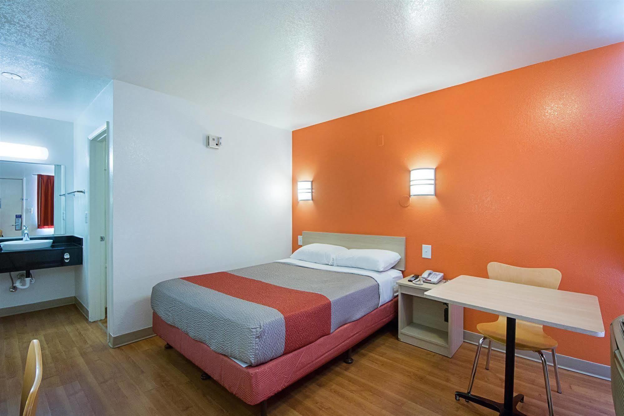 Motel 6-Mcallen, Tx Eksteriør bilde