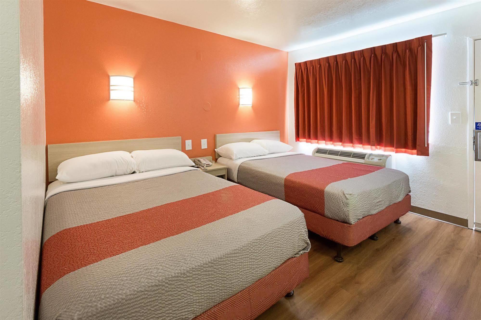 Motel 6-Mcallen, Tx Eksteriør bilde